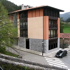 Txomin Ostatua , Etxebarria España